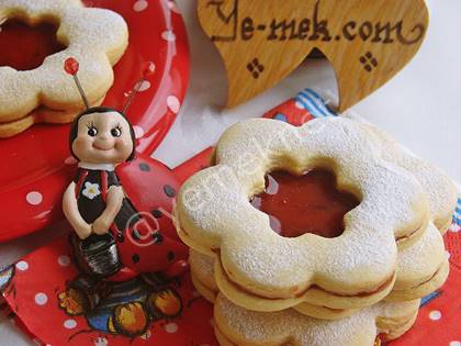 Linzer Kurabiye (Marmelatlı Kurabiye)